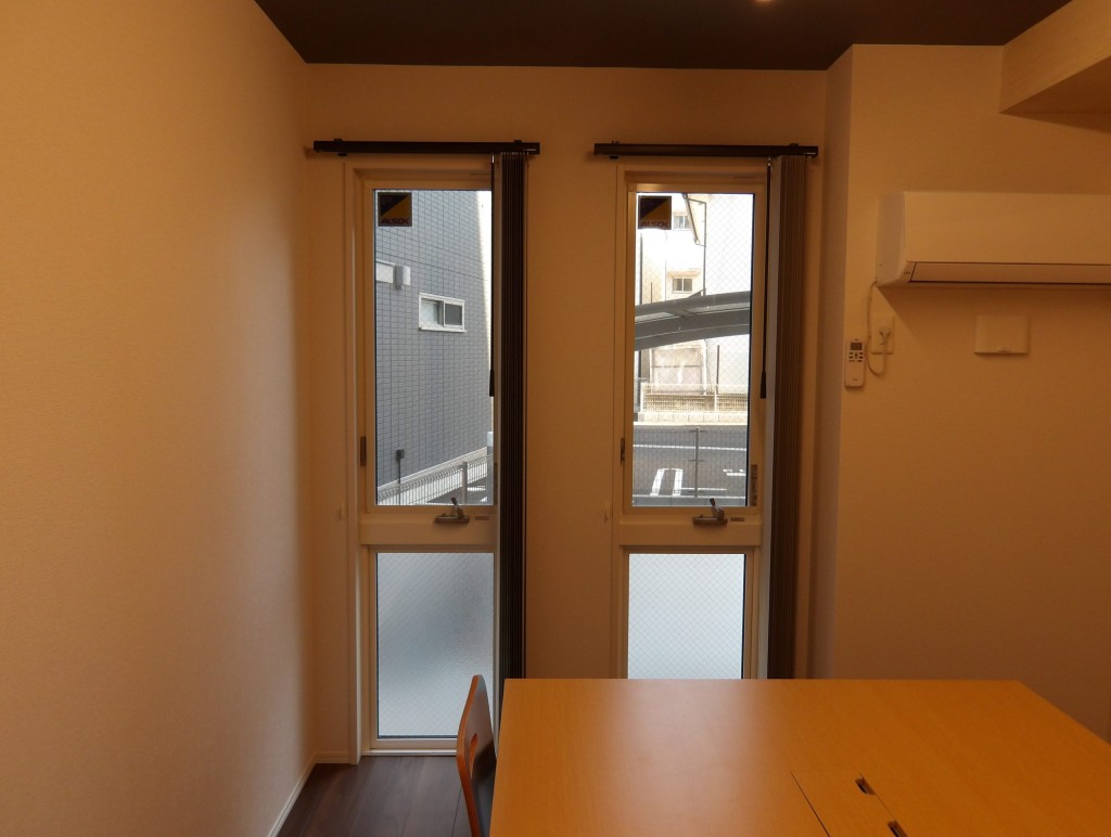 スリムなタテ型ブラインド