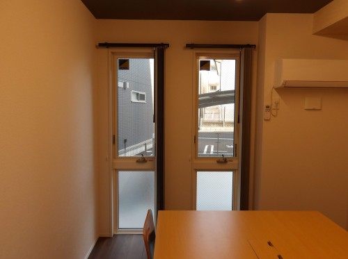 スリムなタテ型ブラインド