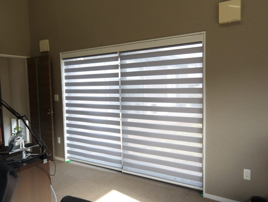 調光ロールスクリーン