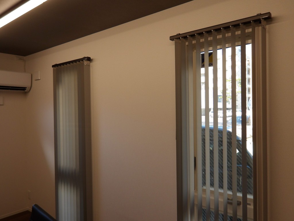 スリムなタテ型ブラインド