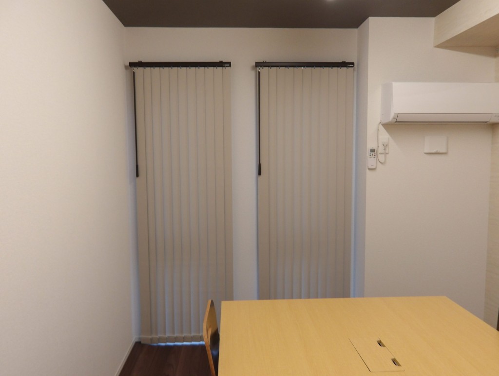 スリムなタテ型ブラインド